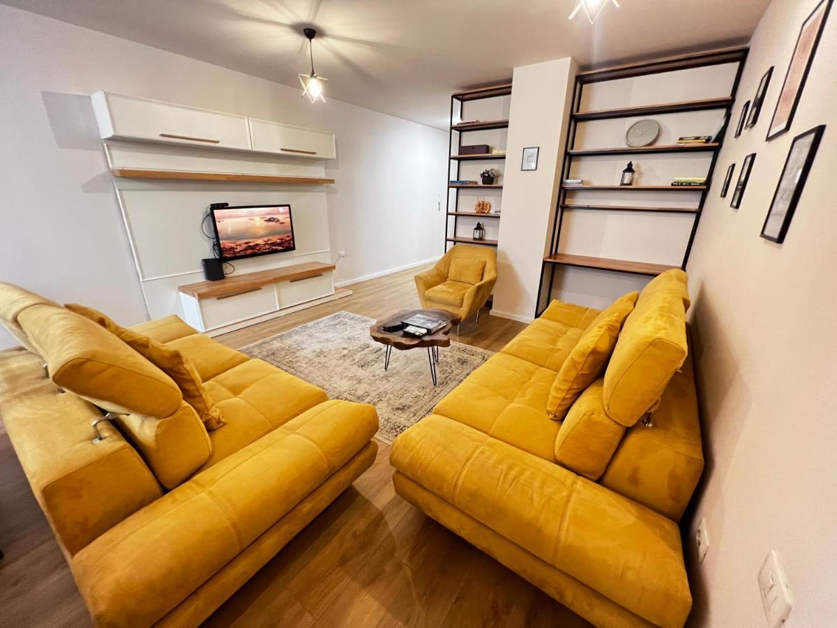 Tirana Main Square Apartment ภายนอก รูปภาพ