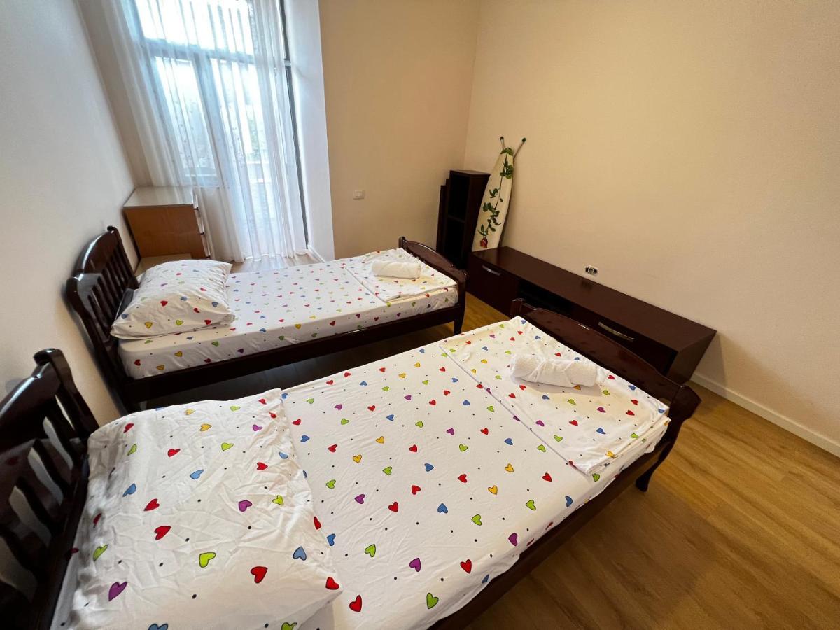 Tirana Main Square Apartment ภายนอก รูปภาพ