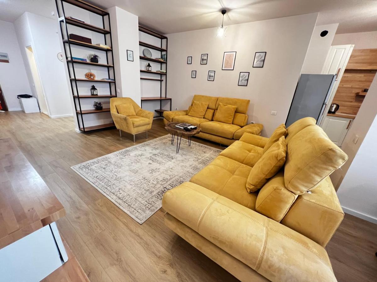 Tirana Main Square Apartment ภายนอก รูปภาพ